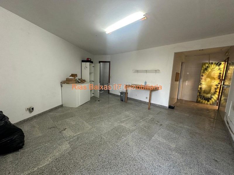 Foto e0011381-eae3-4389-858c-3fd401b236dd. Lloguer local comercial a Mos