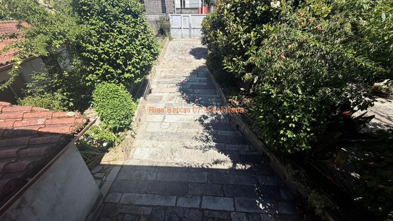 Foto 4edaabda-c5c4-4e42-bdbd-b3f83779eba7. Casa amb calefacció aparcament piscina a Mos