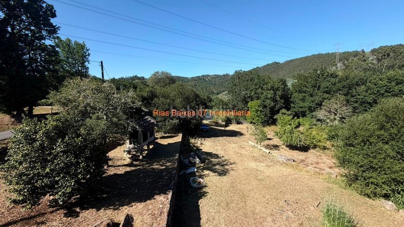 Foto 6fb3b757-d498-47b0-857d-a15e26c51480. Casa amb calefacció aparcament a Covelo (O)
