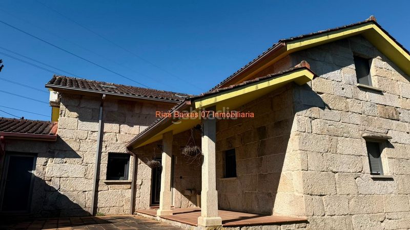 Foto b5dfca72-01f3-4ebf-9b54-d1c03aa178c2. Casa amb calefacció aparcament a Covelo (O)