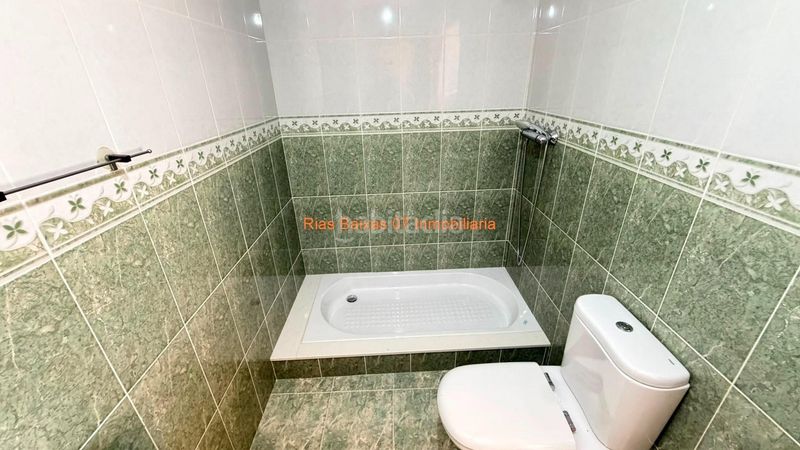 Foto daeddcdf-1473-4517-98b3-7f30a7943084. Casa amb calefacció aparcament a Covelo (O)
