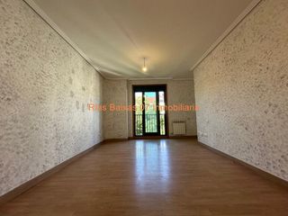 Pis a Lavadores. Ref 7103 piso 3 dorm. 2 baños y 2 plazas de garaje en ramon niet