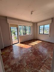 Piso en Redondela. Ref 4276 piso 3 dorm. amplio con vistas a la ría chapela  redond