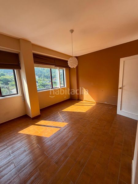 Foto ed4b819d-27ad-42e2-9fba-6a88f966acc2. Pis a Redondela