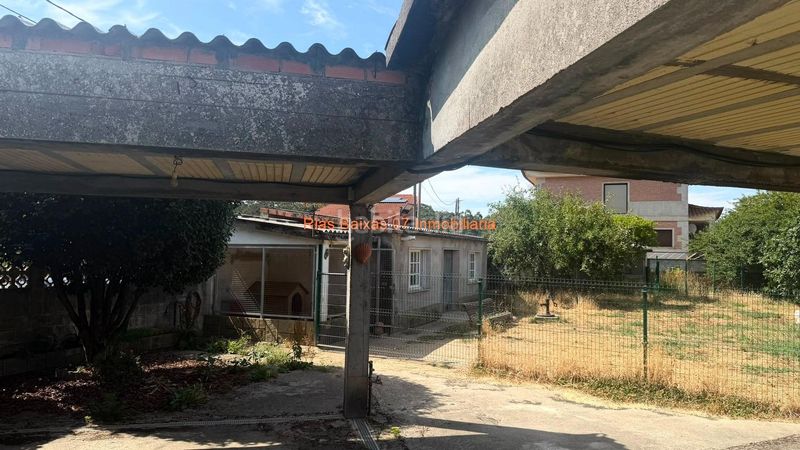 Foto ba6411ae-046c-4391-ae3d-90e590063b79. Casa a Valadares - Beade Vigo