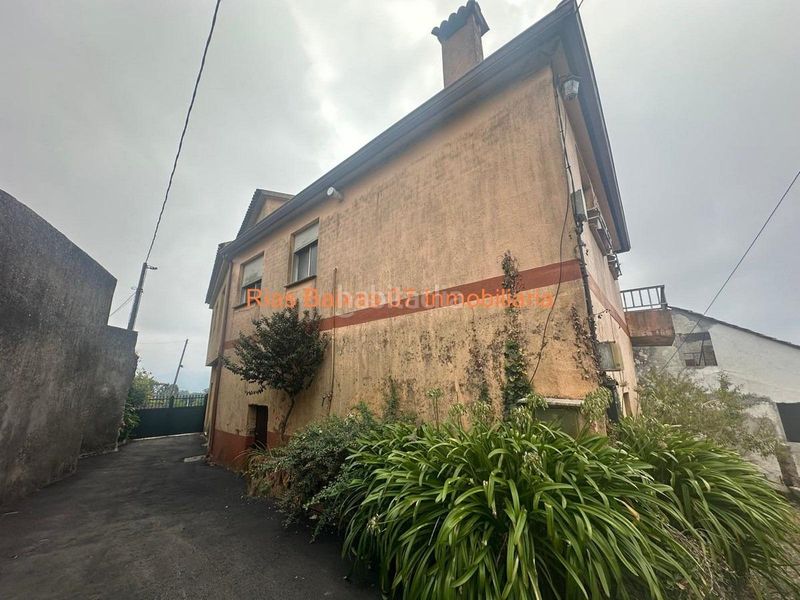 Foto 7021479e-3627-4352-a204-274f961a2428. Casa amb aparcament a Mos
