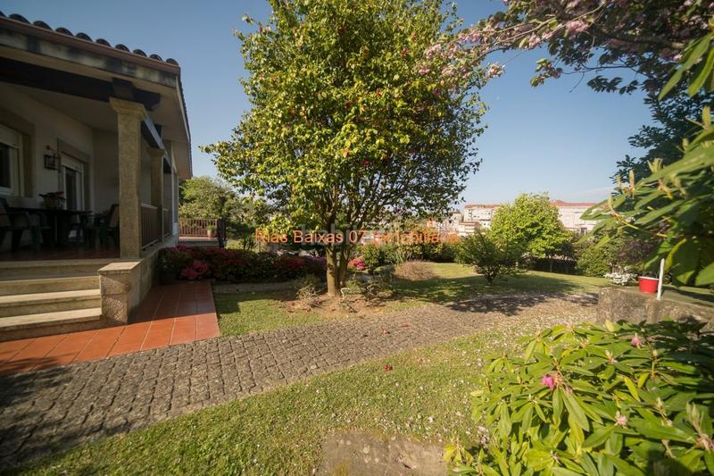 Foto c2c3b7d9-7ce0-4a64-a226-4271bec1d64a. Casa ref 2664 chalet exclusivo 4 dorm. cerca centro en Tui