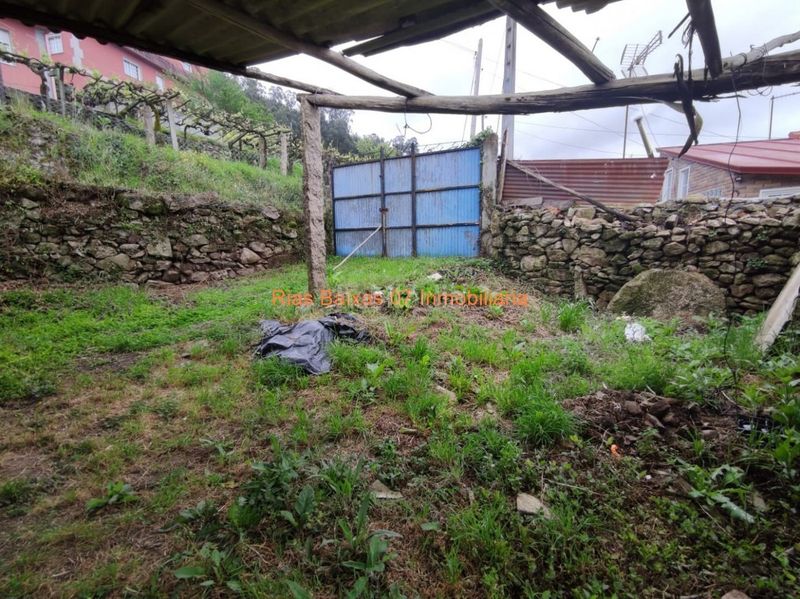 Foto df8eca64-ea7f-4e2c-8b0b-9ad0553e154a. Casa amb aparcament a Mos