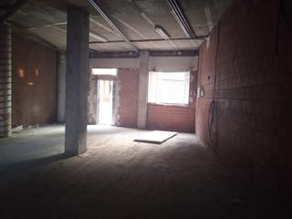 Local commercial  Calle ortega y gasset. Venta local en alberite