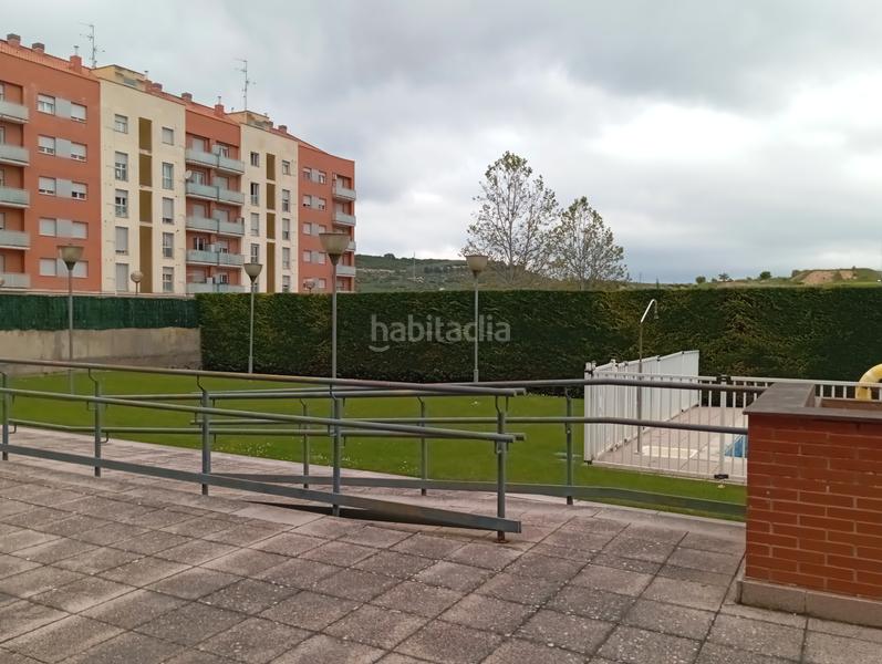 Foto 4b28904d-0f99-4ad9-887d-389ea0e2ad6f. Locale commerciale in Portillejo - Valdegastea Logroño