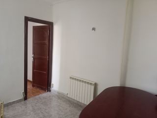 Flat in Avenida de colón 27. Venta vivienda para reformar en el centro