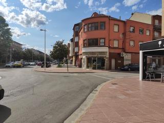 Location Local commercial à Cuatro Vientos. Local comercial cuatrovientos plaza iglesia