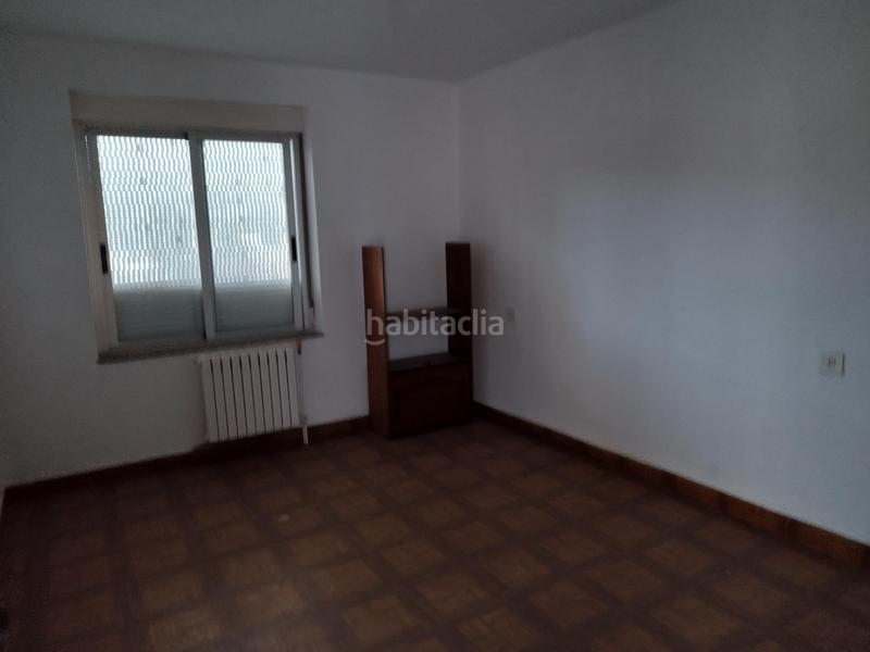 Foto d12507f3-a91a-4222-bcd2-a154e7d8a363. Miete geschäftsraum in Carracedelo