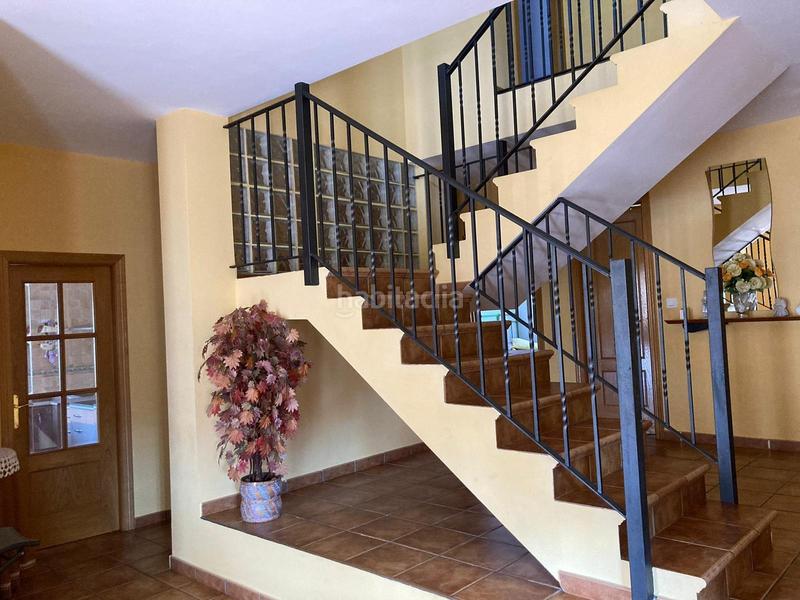 Foto 024c0c39-3481-4fe5-99b7-727574727258. Xalet amb aparcament a Urbanización Patricia - Campo Ponferrada