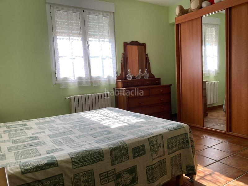 Foto 37263431-b348-4aea-bed7-ee48ab31bb2f. Xalet amb aparcament a Urbanización Patricia - Campo Ponferrada