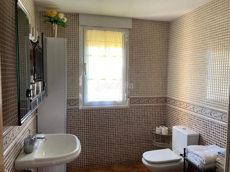 Foto 6ba52e52-2e6b-4af5-bc94-1294275780a8. Xalet amb aparcament a Urbanización Patricia - Campo Ponferrada