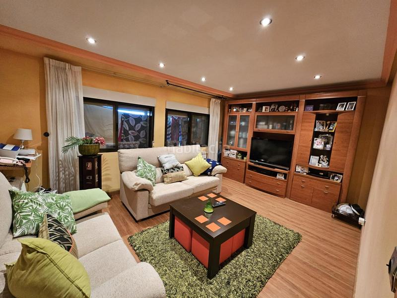 Foto 13de690f-a210-4615-9415-77343ee3fa31. Casa con parcheggio piscina in Compostilla - Columbrianos Ponferrada