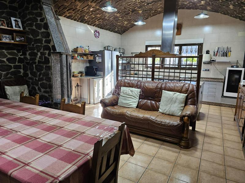 Foto 6c792dc6-1b4b-42e7-91eb-176bb0798beb. Casa con parcheggio piscina in Compostilla - Columbrianos Ponferrada