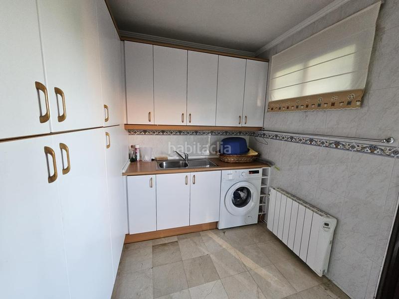 Foto 740de0a7-c8a3-4112-bffb-0f1ed636076e. Casa con parcheggio piscina in Compostilla - Columbrianos Ponferrada