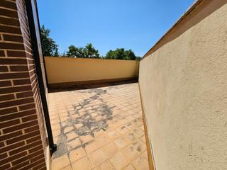 Appartement à Calle calle canal bajo del bierzo 251. Apartamento adaptado minusvalidos