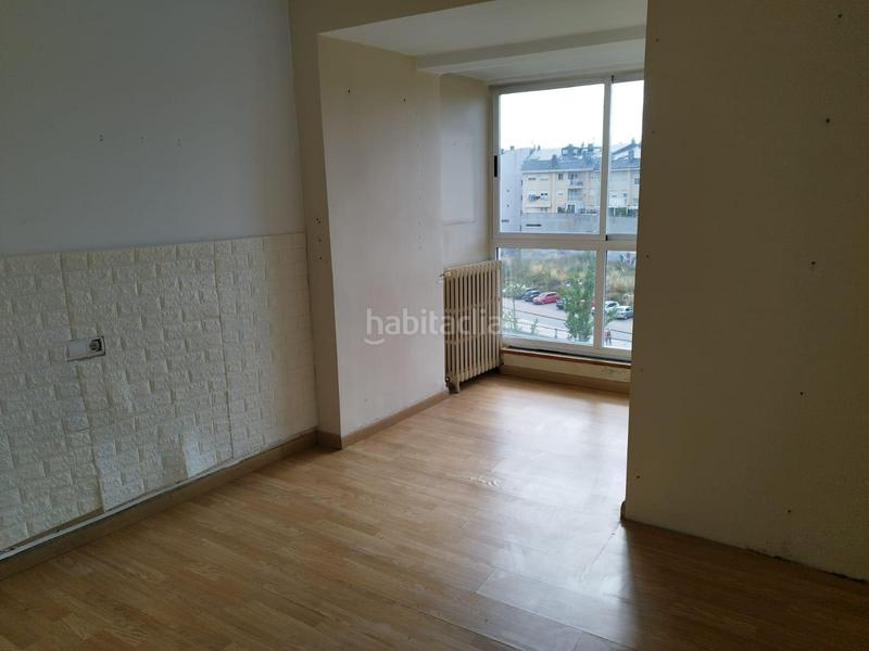 Foto afd43208-c7fe-4905-bc0a-2cb26b5e0361. Casa edificio sigular en Zona Alta Ponferrada