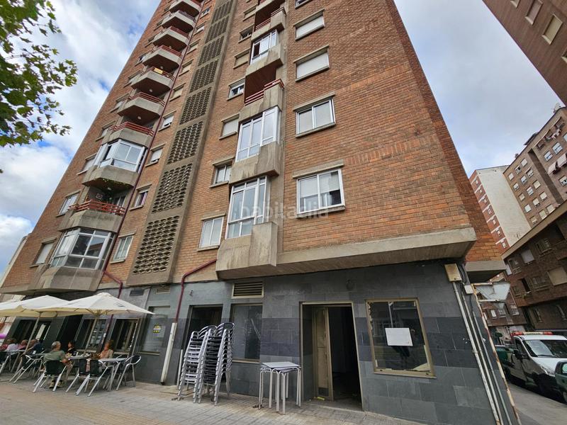 Foto 012a5d03-2ed9-42a0-9527-239f387bd3e4. Affitto locale commerciale in Zona Alta Ponferrada