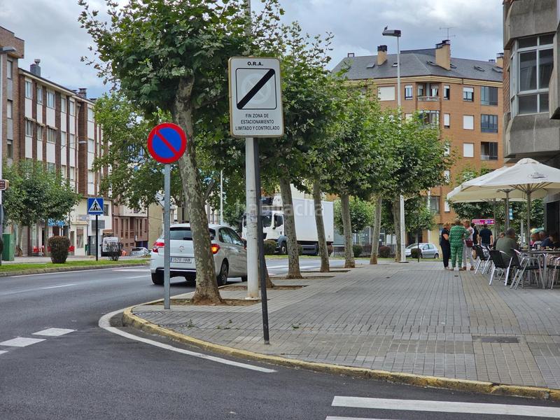 Foto ae7ac782-0116-47e6-97c7-56d96f5aca69. Location local commercial dans Zona Alta Ponferrada