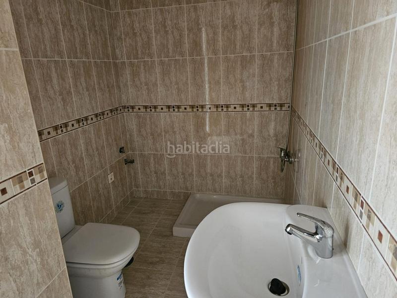 Foto 7d3931fd-bd52-40f7-ac7c-4dcbdfed5052. Apartament amb calefacció aparcament a Flores de Sil - La Placa Ponferrada