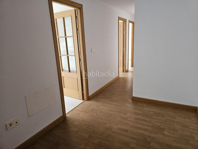 Foto 8d998033-bba9-4d41-842f-89de0a55b9ce. Apartament amb calefacció aparcament a Flores de Sil - La Placa Ponferrada