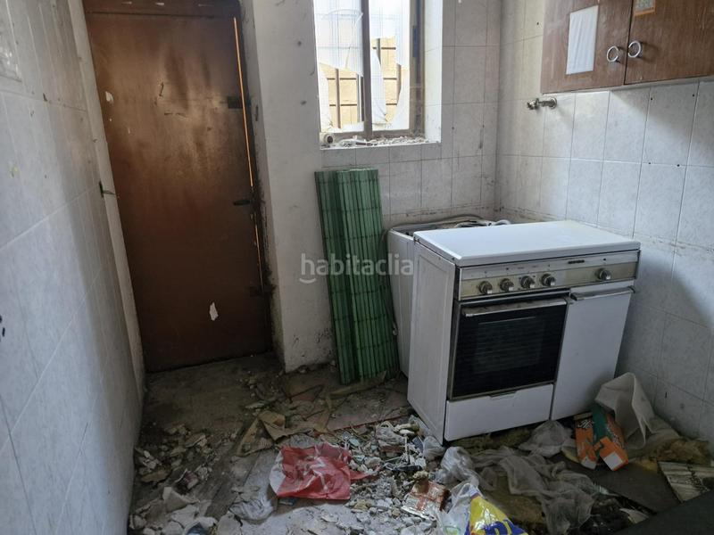 Foto aff95997-3c7a-4ebb-98ca-067125f81904. Local comercial local para reformar en Flores de Sil - La Placa Ponferrada