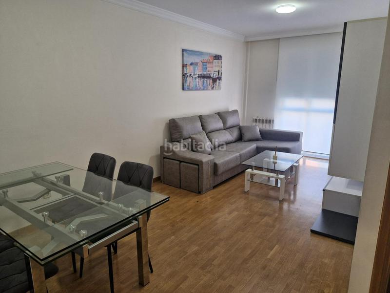 Foto 64a1794e-e7e8-4498-8605-87a3b0d4f8e1. Lloguer apartament a calle dos mayo 19 a Centro Ponferrada