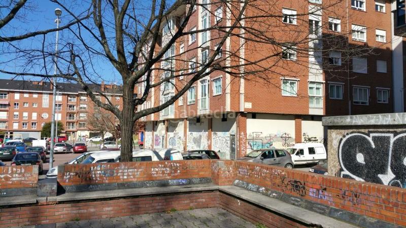 Foto 25ea6feb-0282-4fb7-afeb-c0c47e64befb. Local commercial dans Flores de Sil - La Placa Ponferrada