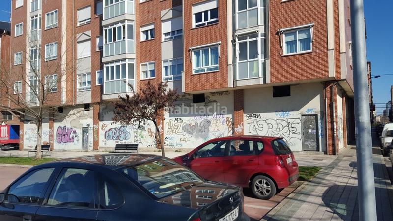 Foto 870586f1-54ed-4985-b8f0-1d6ef4ba5e74. Local commercial dans Flores de Sil - La Placa Ponferrada