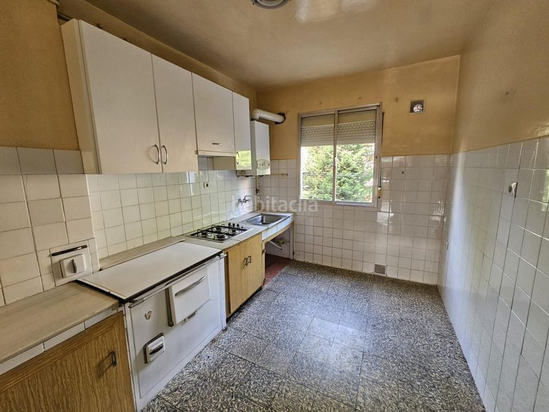 Foto 1545cded-998c-4436-aa2c-0c0f67683e69. Pis amb calefacció a Centro Ponferrada