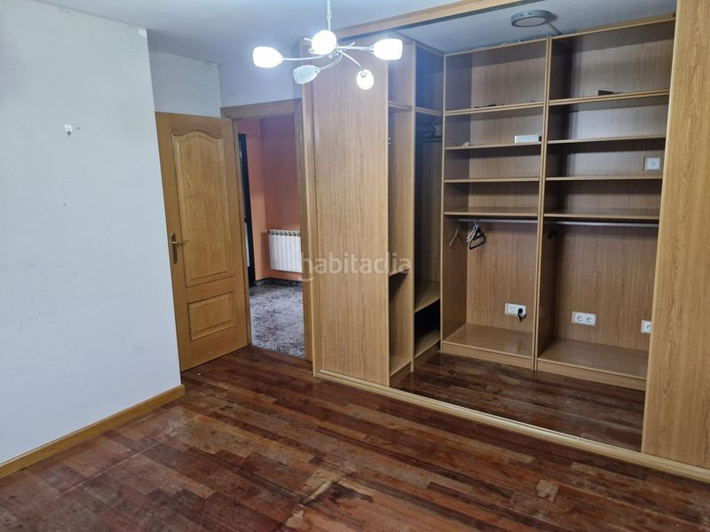 Foto fd742635-a283-4f7c-ab3d-5cb1f1b524da. Casa amb aparcament a Carracedelo