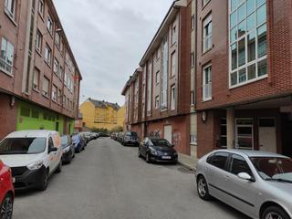 Local commercial à Flores de Sil - La Placa. Trasteros