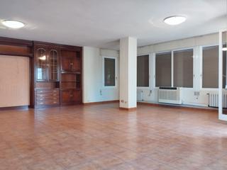 Pis a Centro. Piso completamente exterior en zona centro ref. 2.091