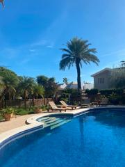 Lloguer Xalet a La Renegà-Torre Bellver-Les Platgetes. Villa de alquiler por temporada en playetas ref. 3.000