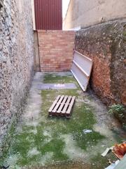 Casa en Piscinas. Casa de 8'5 m de fachada en zona avenida francisco tárrega ref.