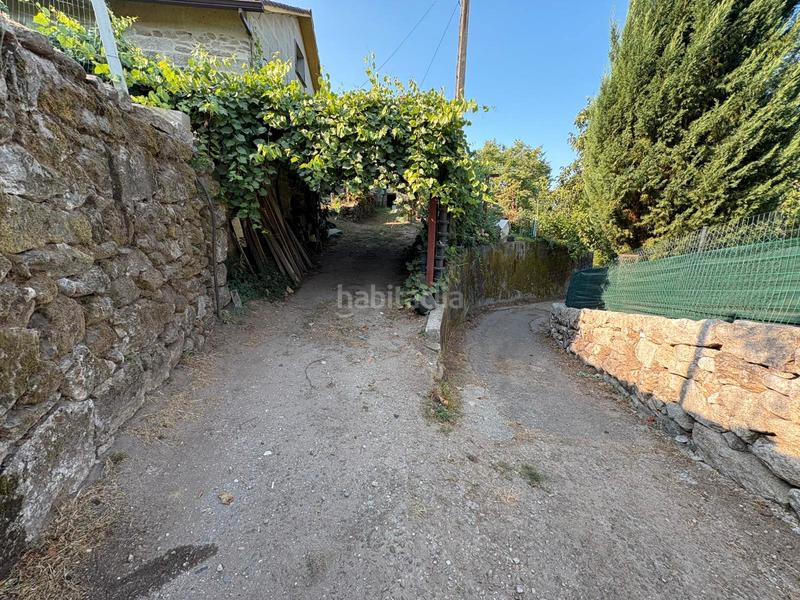 Foto c63d8008-fff2-4bab-ab4a-348504d7c33f. Casa a Covelo (O)