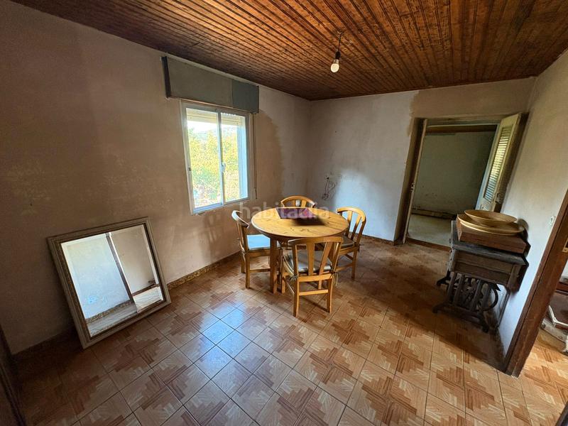 Foto f51fe7cd-88f7-4fd2-9662-74cc1e929f84. Casa a Covelo (O)