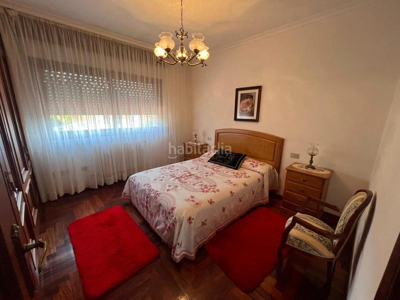 Foto fbb91f9c-a8c0-4243-bef2-e8eecbd2b15c. Chalet casa de piedra de 4 dormitorios, parcela 3880m2 en Neves (As)