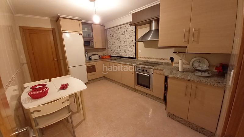 Foto 31ba64b8-8e44-40d0-9b50-a3067b41f7c6. Pis amb calefacció aparcament a Ponteareas