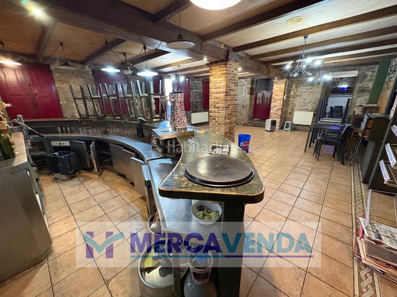 Foto 56df4c39-b0a4-4b30-8638-7e31c1db4222. Location local commercial dans lugar igrexa 19 dans Covelo (O)