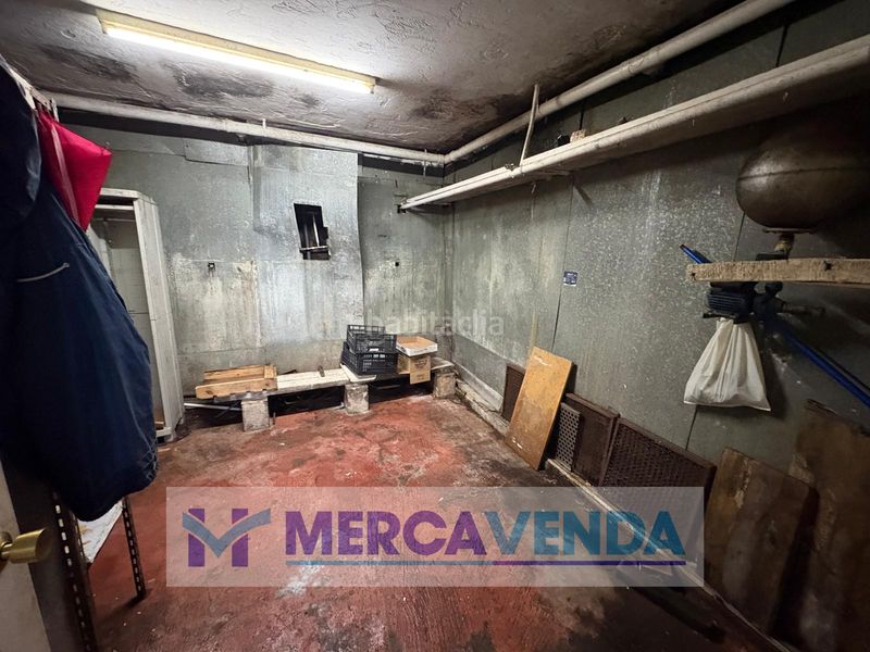 Foto a920b480-4c5c-433d-a247-f75f79a9cfef. Location local commercial dans lugar igrexa 19 dans Covelo (O)