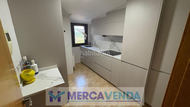 Foto cddca61f-bfe5-4f1d-9715-fa335ea875ed. Àtic amb calefacció aparcament a Ponteareas