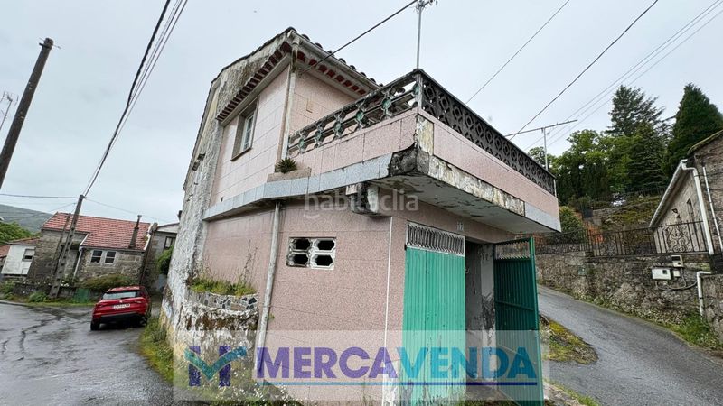 Foto 654d351a-805b-4b7e-84e0-0ebe736c9453. Casa amb aparcament a Covelo (O)