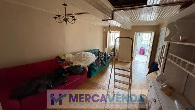 Foto 7357a140-ca68-40db-ac87-81f735c6ae31. Casa amb aparcament a Covelo (O)
