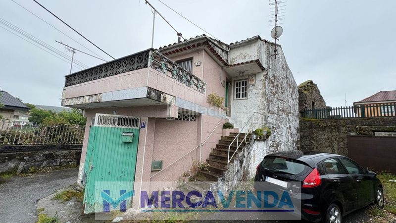 Foto debd3596-15f3-457e-b4c4-66dccb40a8fa. Casa amb aparcament a Covelo (O)