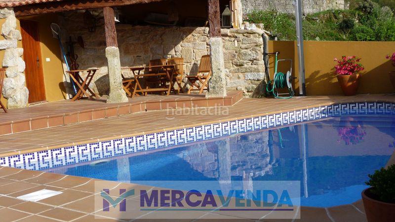 Foto bdc617eb-0d6e-4a77-a512-3f5ddc8c2e6d. Casa amb calefacció piscina a Covelo (O)